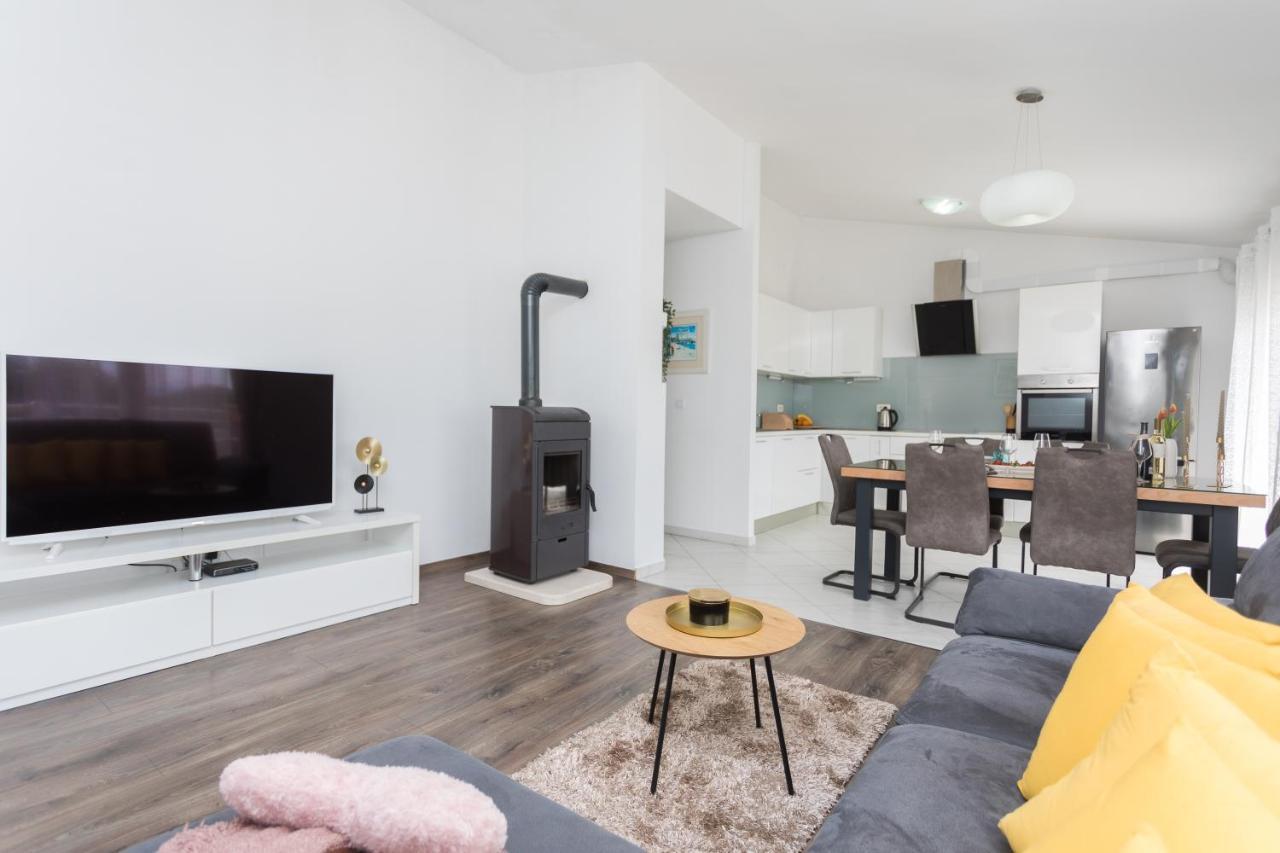 Bloom Apartment Split Exteriör bild